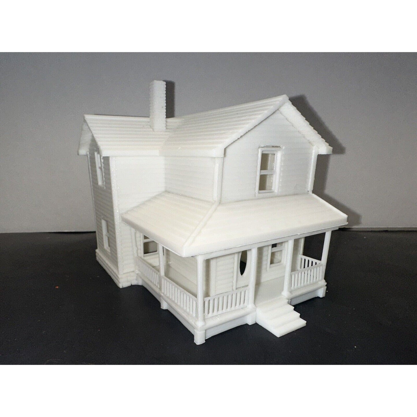 HO - Scale Modern Suburban Home 1:87 Farm House with Porch White Highly Detailed