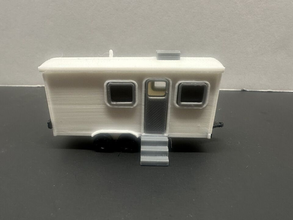 HO - Scale Camper / Camping Trailer Modern RV Winnebago 1:87 Detailed Outdoor Mobile Home Bright White