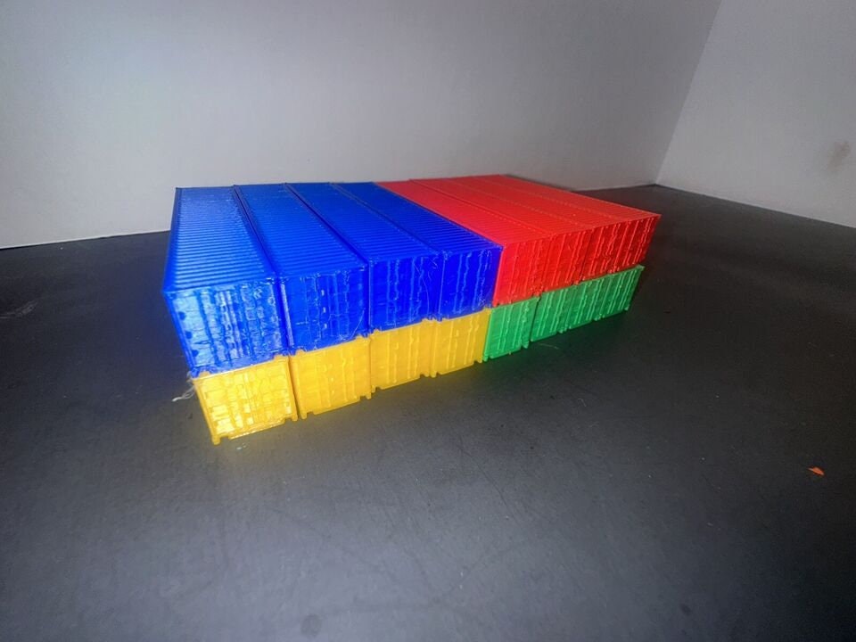 N - Scale 1:160 Shipping Containers (16-Pack) Multicolor High Detail 53' Cargo Red Green Blue Yellow Crates for Model Diorama